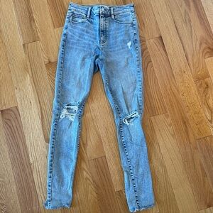 Garage Distressed Jeans